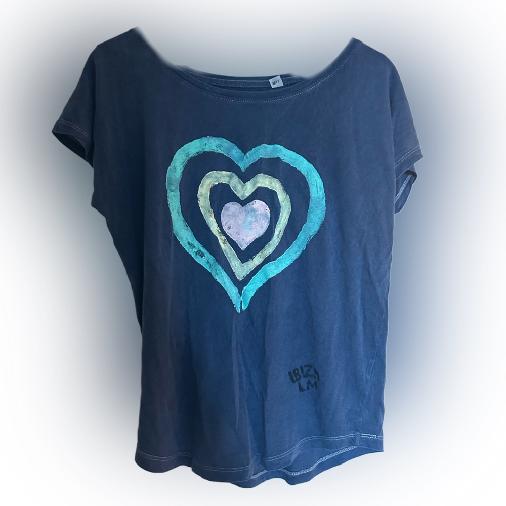 Blue Ibiza loose Heart Graphic Art scoop neck Tshirt Tee Vintage Fade Distressed